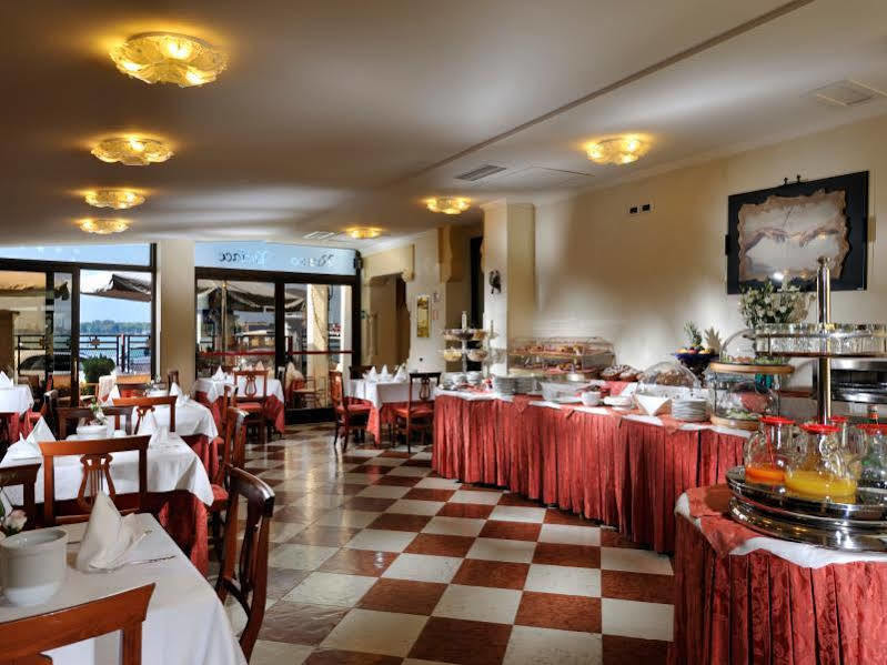 Hotel Russo Palace Λίντο της Βενετίας Εξωτερικό φωτογραφία